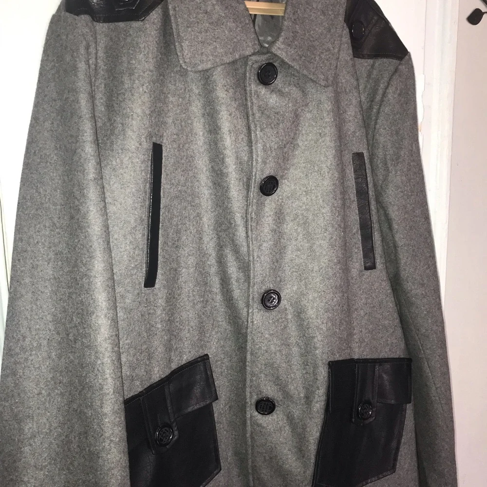 Women’s Wool Winter Coat - Picture 4 of 15
